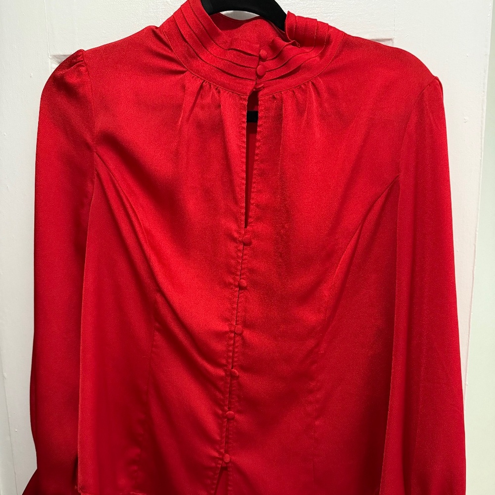 Vince Camuto Women high neck satin blouse size M